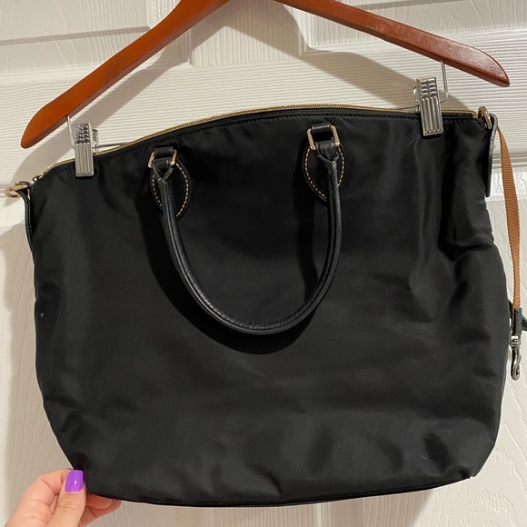 Black nylon Dooney and Bourke large purse - Picture 3 of 11